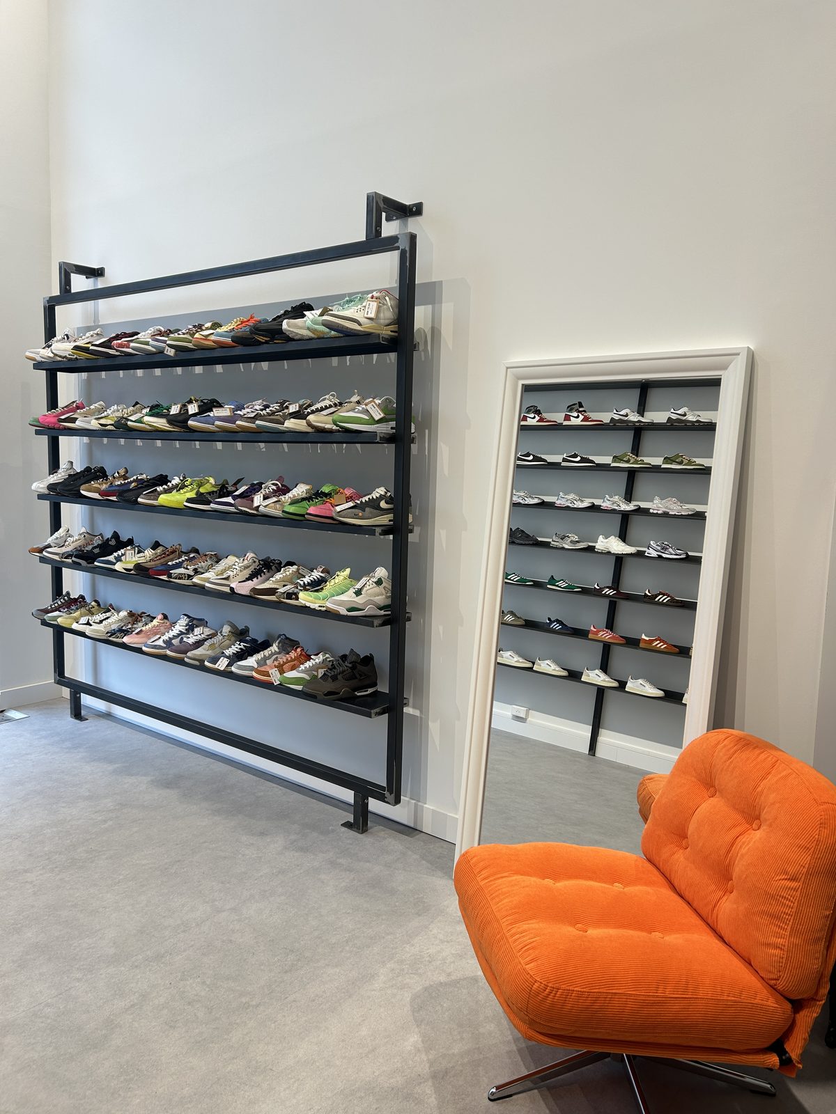 Sélection de sneakers vintage chez Select Vintage à Vichy